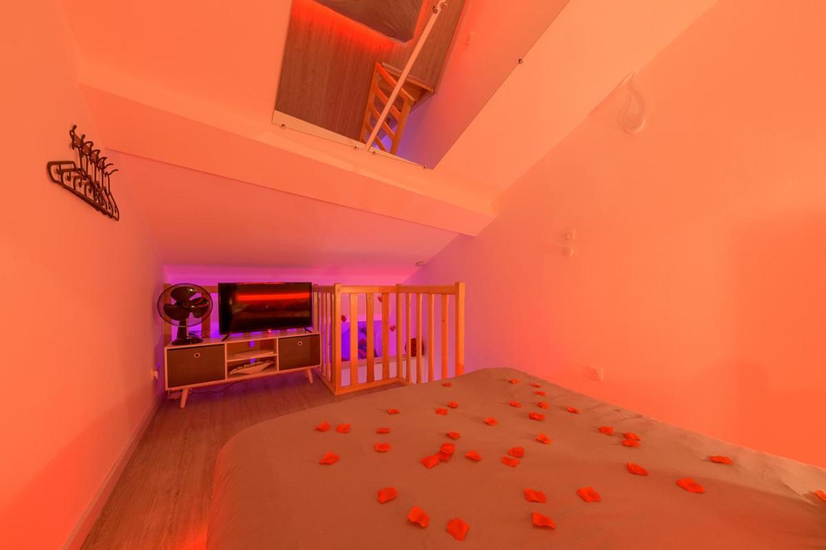 Love Room - Suite Romantique Avec Spa Privatif Le Puy-en-Velay Exterior foto